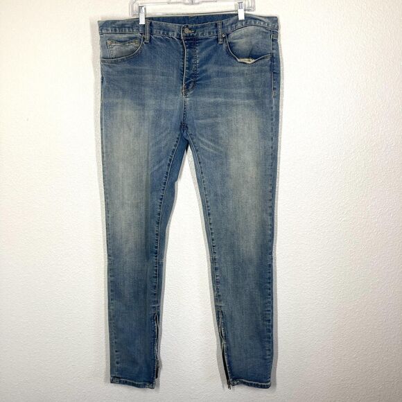 mnml Jeans Mens 40 Blue Light Wash Skinny Tapered Ankle Zip Button Fly Stretch - Picture 1 of 16